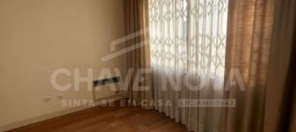 3 bedrooms Apartment in Porto, Portugal No. 51665 5