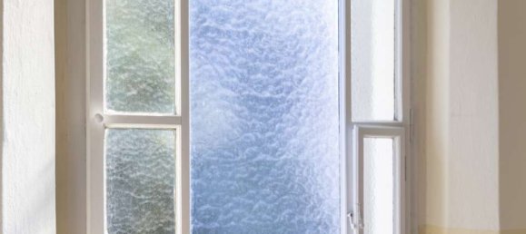 Studio in Neukolln, Germany No. 13353 8