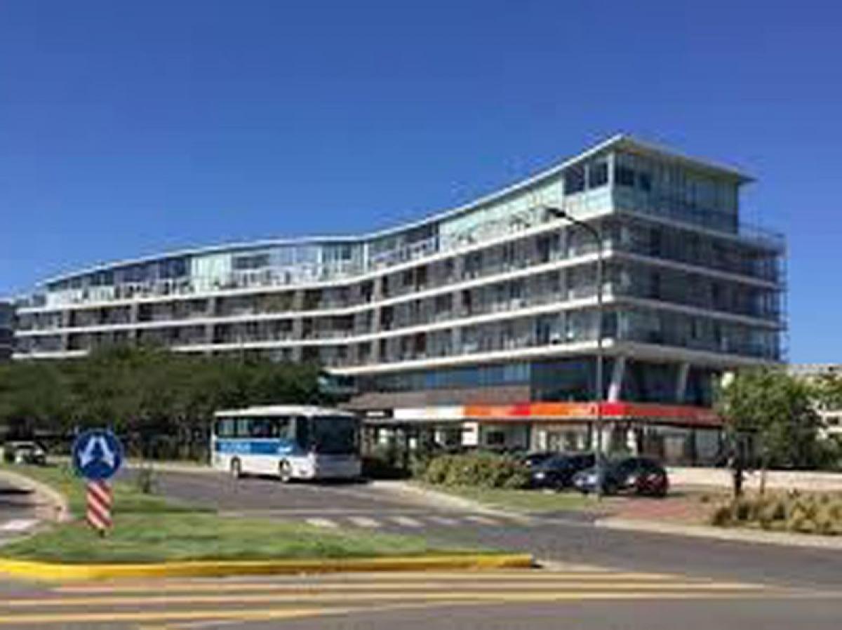 89m² Office in Tigre, Argentina No. 22720