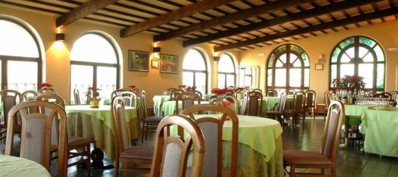 46 Schlafzimmer Hotel in Sarnano, Italy, Nr. 81737 18