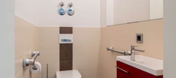 2 bedrooms Penthouse in Altotting, Germany No. 176963 4