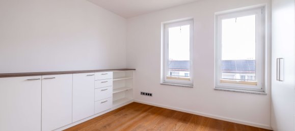 2 bedrooms Penthouse in Altotting, Germany No. 176963 3