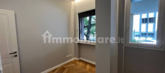 2 bedrooms Apartment in Milan, Italy No. 248884 26