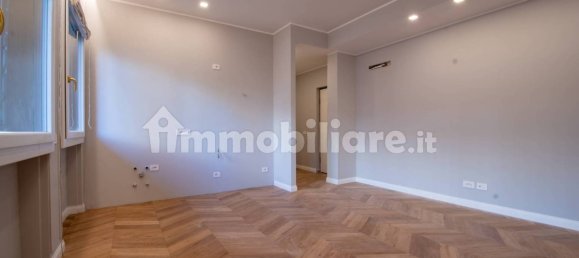 2 bedrooms Apartment in Milan, Italy No. 248884 10