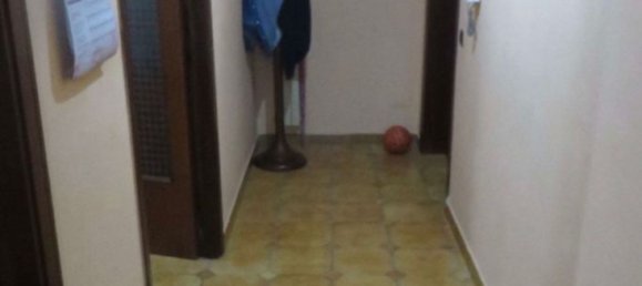 4 rooms Apartment in Latina, Italy No. 98650 3