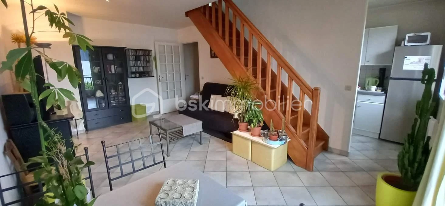 2 Schlafzimmer Doppelhaus in Neuilly-Plaisance, France, Nr. 345666