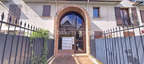 2 Schlafzimmer Doppelhaus in Neuilly-Plaisance, France, Nr. 345666 9