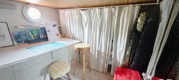 1 bedroom House in Paris, France No. 318256 9