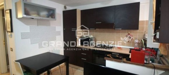 3 bedrooms Apartment in Parma, Italy No. 340487 3