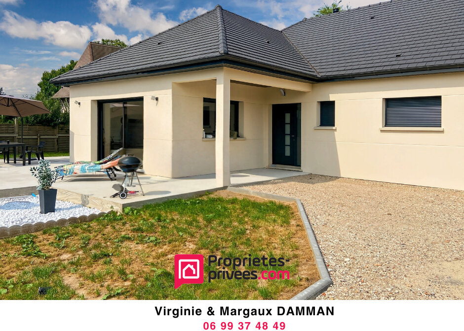 Casa de 3 dormitorios en Le Thuit, France No. 361559