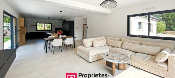 Casa de 3 dormitorios en Le Thuit, France No. 361559 8