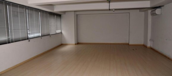 200m² Commercial property in Nicosia, Cyprus No. 24710 4