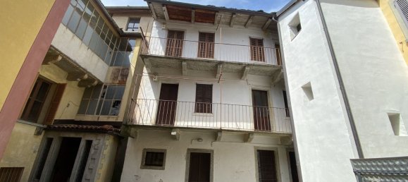 8 Schlafzimmer Villa in Bee, Italy, Nr. 140382 17