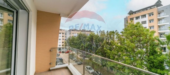 3 bedrooms Apartment in Cascais, Portugal No. 77079 3