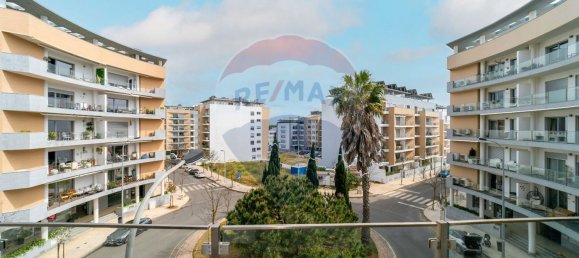 3 bedrooms Apartment in Cascais, Portugal No. 77079 12