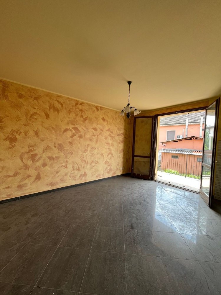 Studio in Giussago, Italy, Nr. 135317