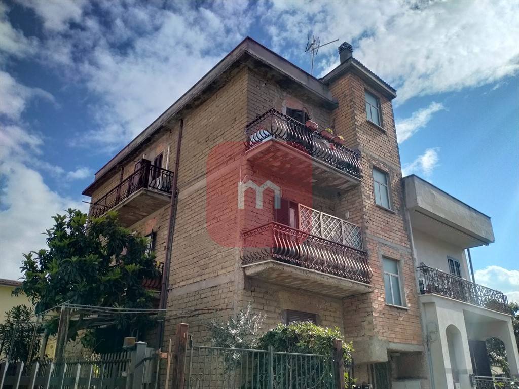 Apartamento de 3 dormitorios en Rome, Italy No. 205186