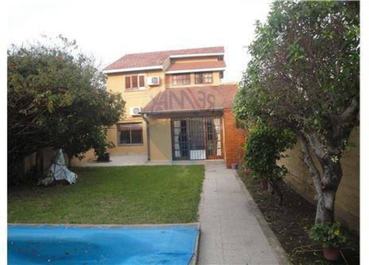 Дом с 4 спальнями в Ломас-де-Самора, Аргентина № 12981