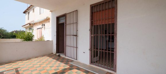 Дом с 5 комнатами в Виттория, Италия № 37283 6