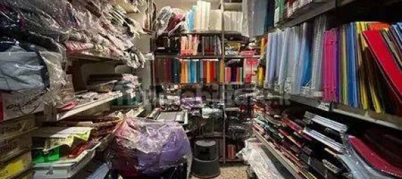 Propiedad comercial de 2 habitaciónes en Rome, Italy No. 350768 2