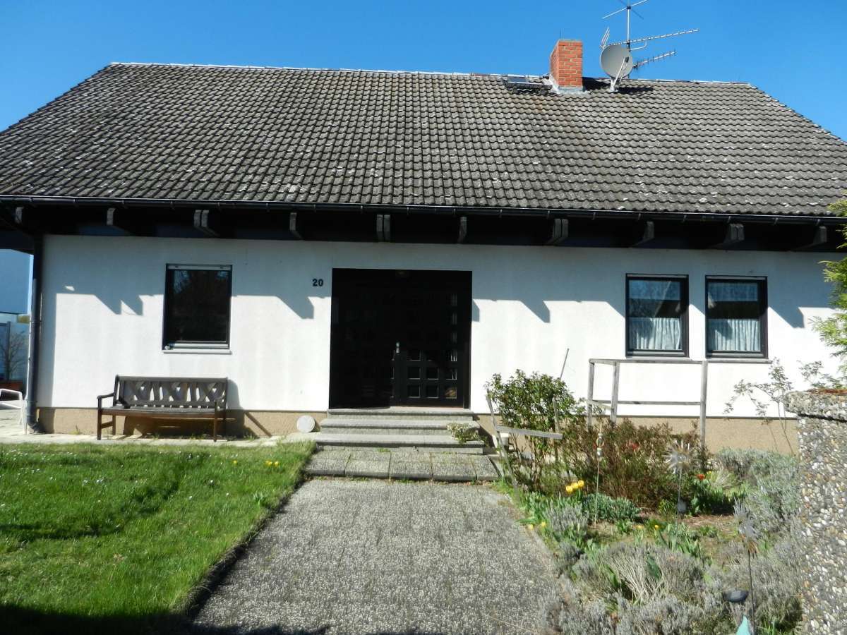 Дом с 7 спальнями в Рейн-Лан, Германия № 143359