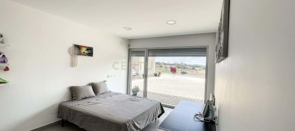 4 bedrooms Villa in Santa Catarina da Serra, Portugal No. 143244 9
