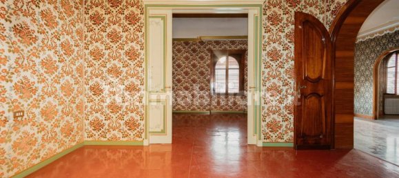 Edificio de 5 habitaciónes en Vigevano, Italy No. 351360 11