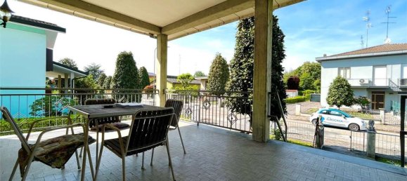 6غرفة منزل في Novi di Modena, Italy رقم 59990 6