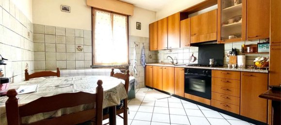 6غرفة منزل في Novi di Modena, Italy رقم 59990 9