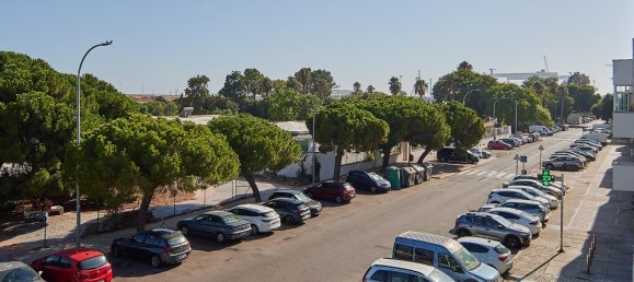 4 bedrooms Apartment in Barriada Rio San Pedro, Spain No. 180039 19