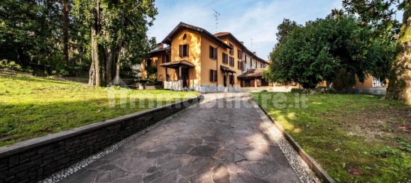 Дом с 5 спальнями в Альсерио, Италия № 115632 33