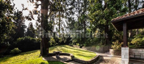 Дом с 5 спальнями в Альсерио, Италия № 115632 32