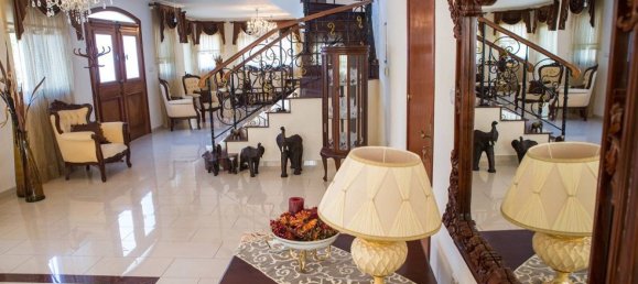 6 bedrooms Villa in Limassol, Cyprus No. 12522 8