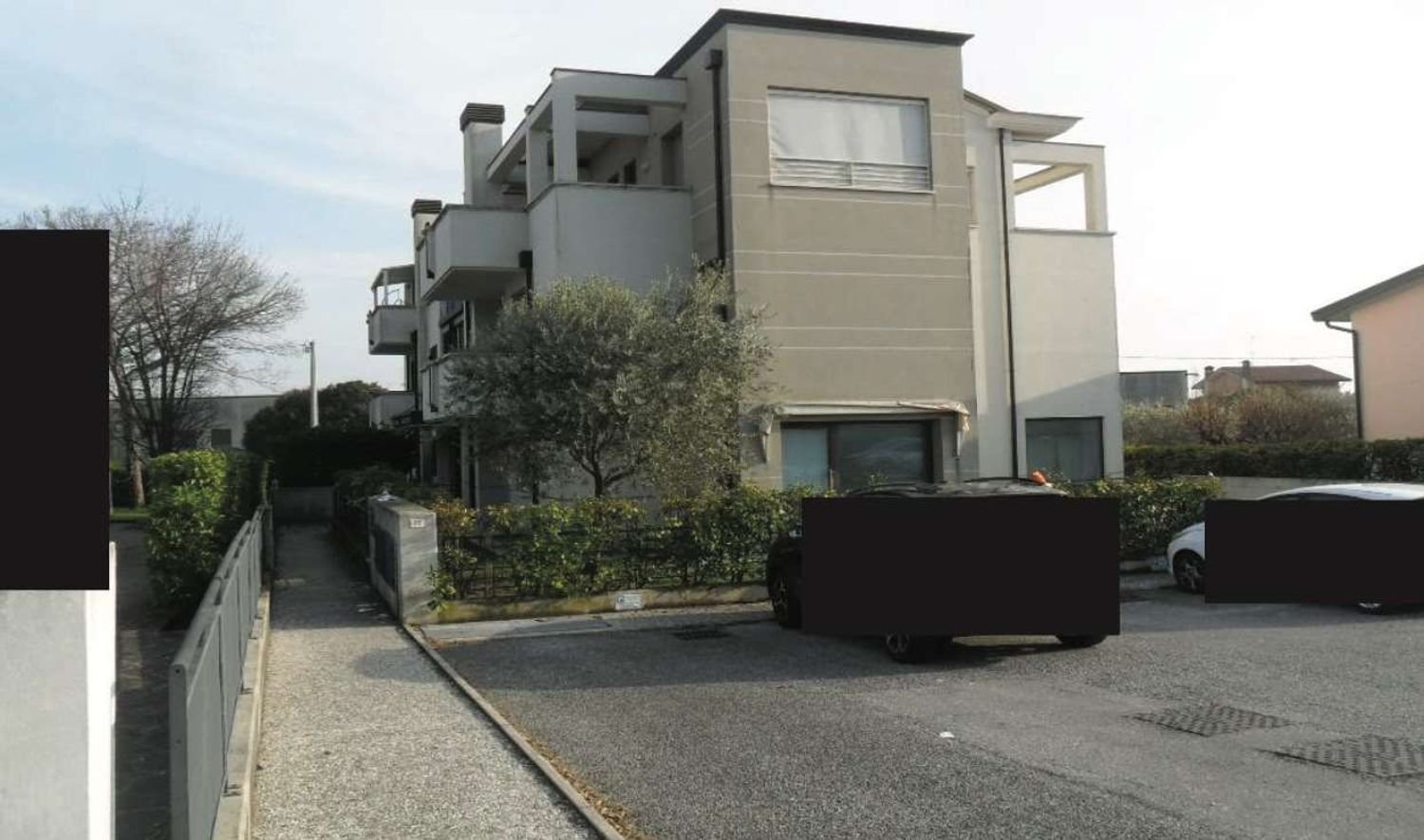 5 bedrooms Apartment in San Vendemiano, Italy No. 371921