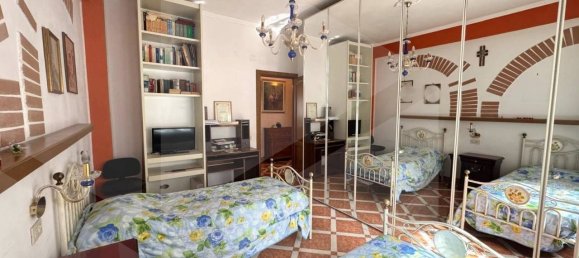 4-Zimmer Wohnung in Rome, Italy, Nr. 23673 17