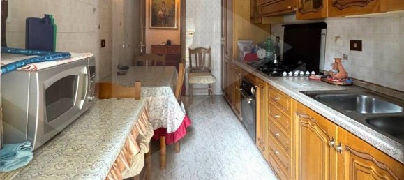 4-Zimmer Wohnung in Rome, Italy, Nr. 23673 9
