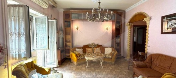 4-Zimmer Wohnung in Rome, Italy, Nr. 23673 3