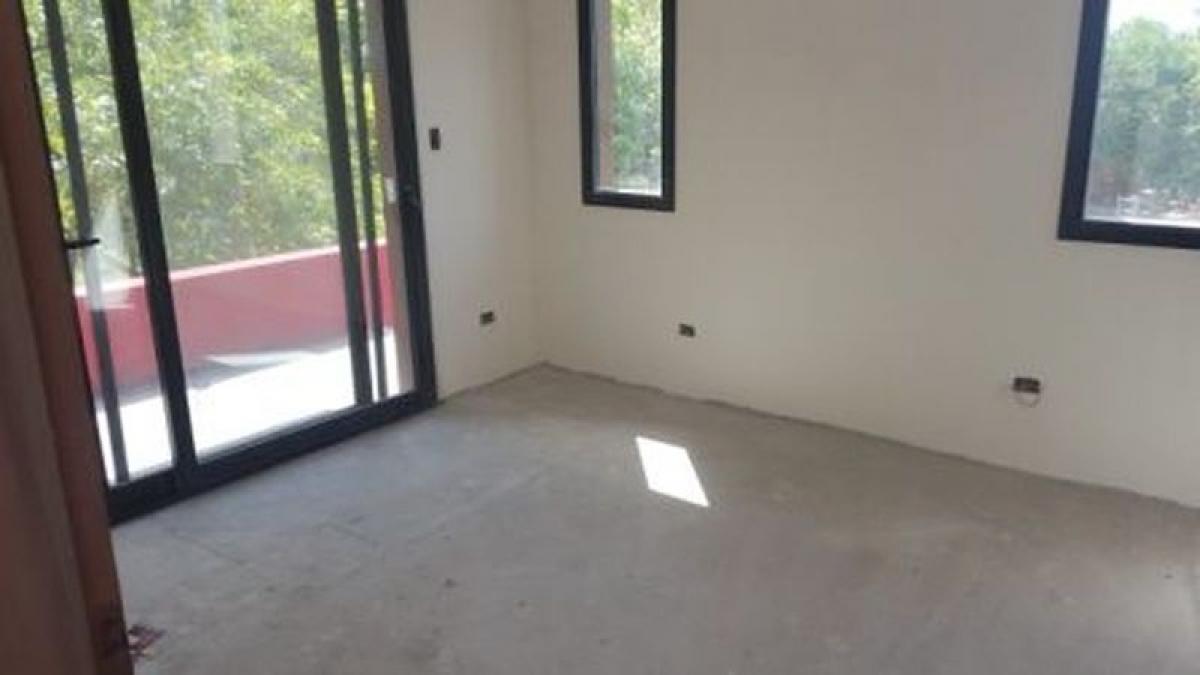 5 bedrooms Apartment in Almirante Brown, Argentina No. 84592