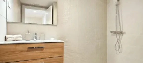 3 bedrooms Apartment in Cornella De Llobregat, Spain No. 81513 7