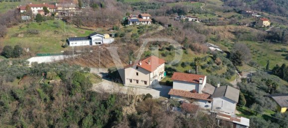 5 bedrooms Villa in Pianezze, Italy No. 68854 3