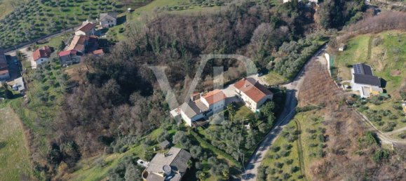 5 bedrooms Villa in Pianezze, Italy No. 68854 9