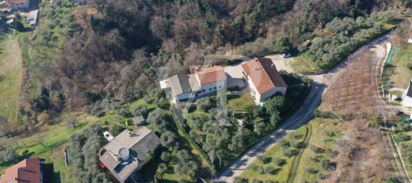 5 bedrooms Villa in Pianezze, Italy No. 68854 8