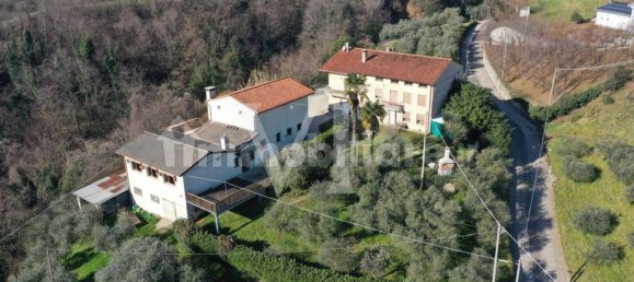 5 bedrooms Villa in Pianezze, Italy No. 68854 2