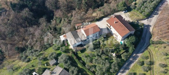 5 bedrooms Villa in Pianezze, Italy No. 68854 10