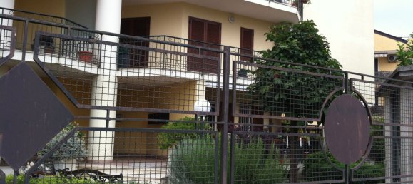 Квартира с 3 комнатами в Сан Никола ла Страда, Италия № 258040 2