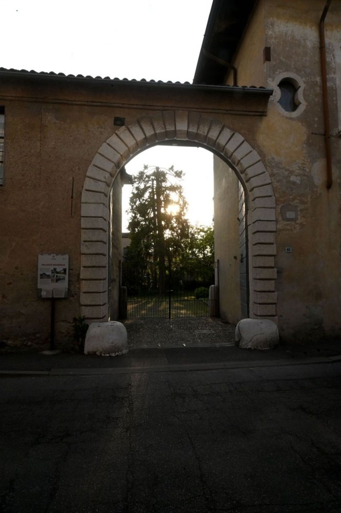 Bâtiment à Castegnato, Italy 2100m² No. 84859