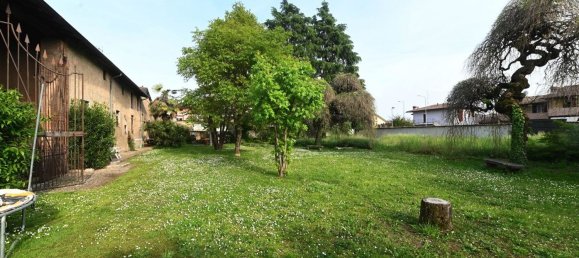 Bâtiment à Castegnato, Italy 2100m² No. 84859 3