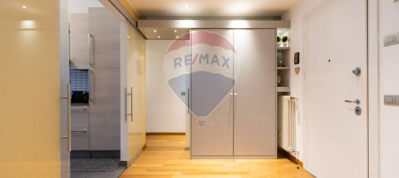 Apartamento de 4 divisões em Sesto San Giovanni, Italy N.º 290077 4