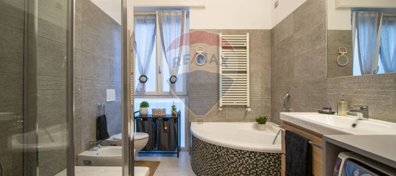 Apartamento de 4 divisões em Sesto San Giovanni, Italy N.º 290077 36