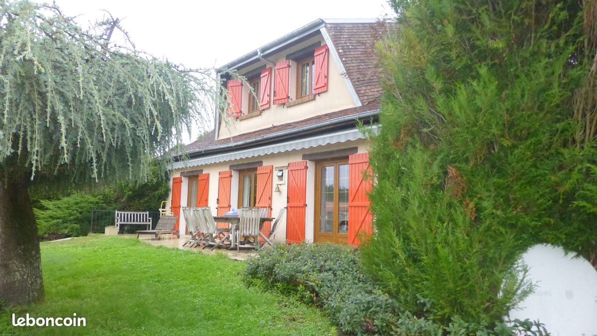 4 chambres Maison à Châteauneuf-sur-Loire, France No. 101017